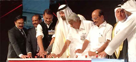 Buzzers being  presssed to mark inauguration of first phase Smart City Project, Kochi, on Feb. 20, 2016